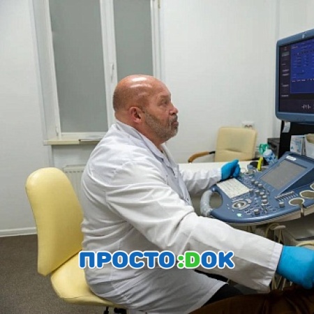 На фото Циперсон Дмитрий Михайлович