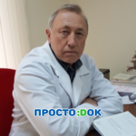 На фото Ювченко Юрий Александрович