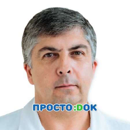 На фото Захаров Виталий Александрович