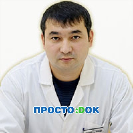На фото Зудлаев Арсен Рифатович