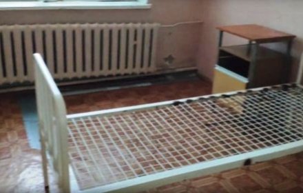 Палаты Рославльской ЦРБ сравнили с тюремной камерой